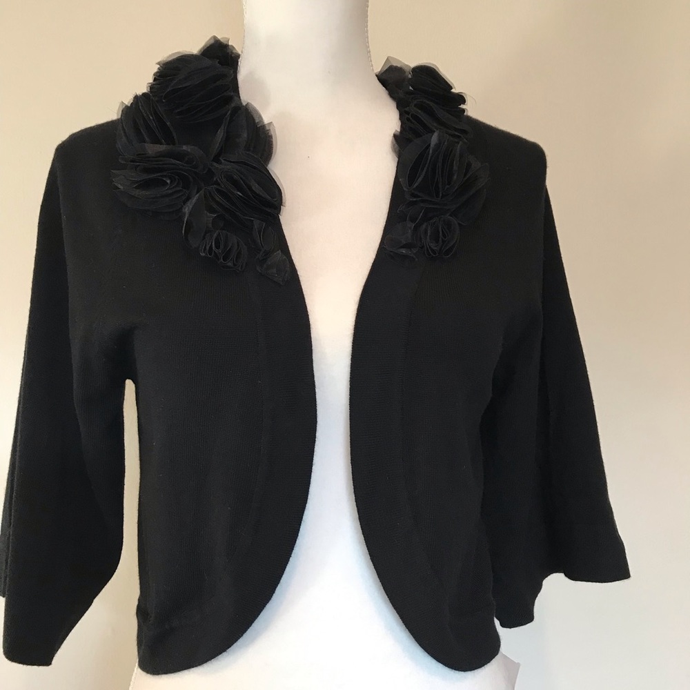 🌼🌼NWT Woman’s Black 80%Viscous/Nylon Neck Adorned Elbow Length Sleeves, M
